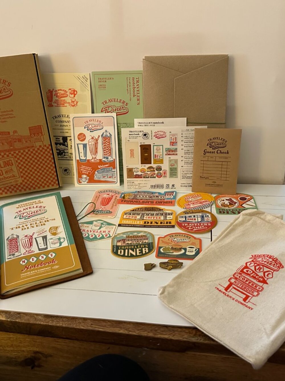 Traveler's Company TRAVELER'S Notebook Limited Set – DINER (Regular Size)